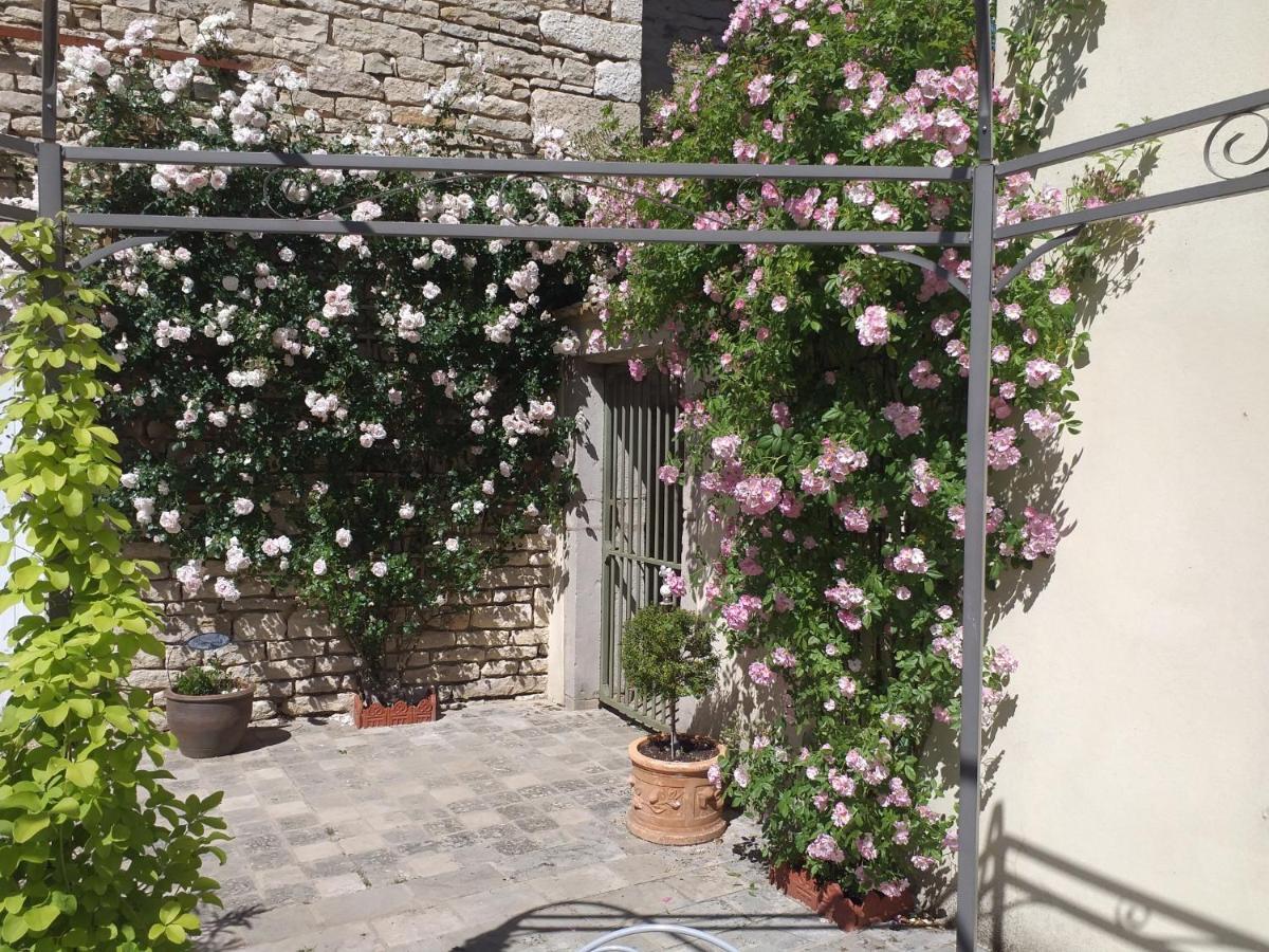 Appartamento Ancien Domain "Le Petit Bonheur" Tailly Esterno foto